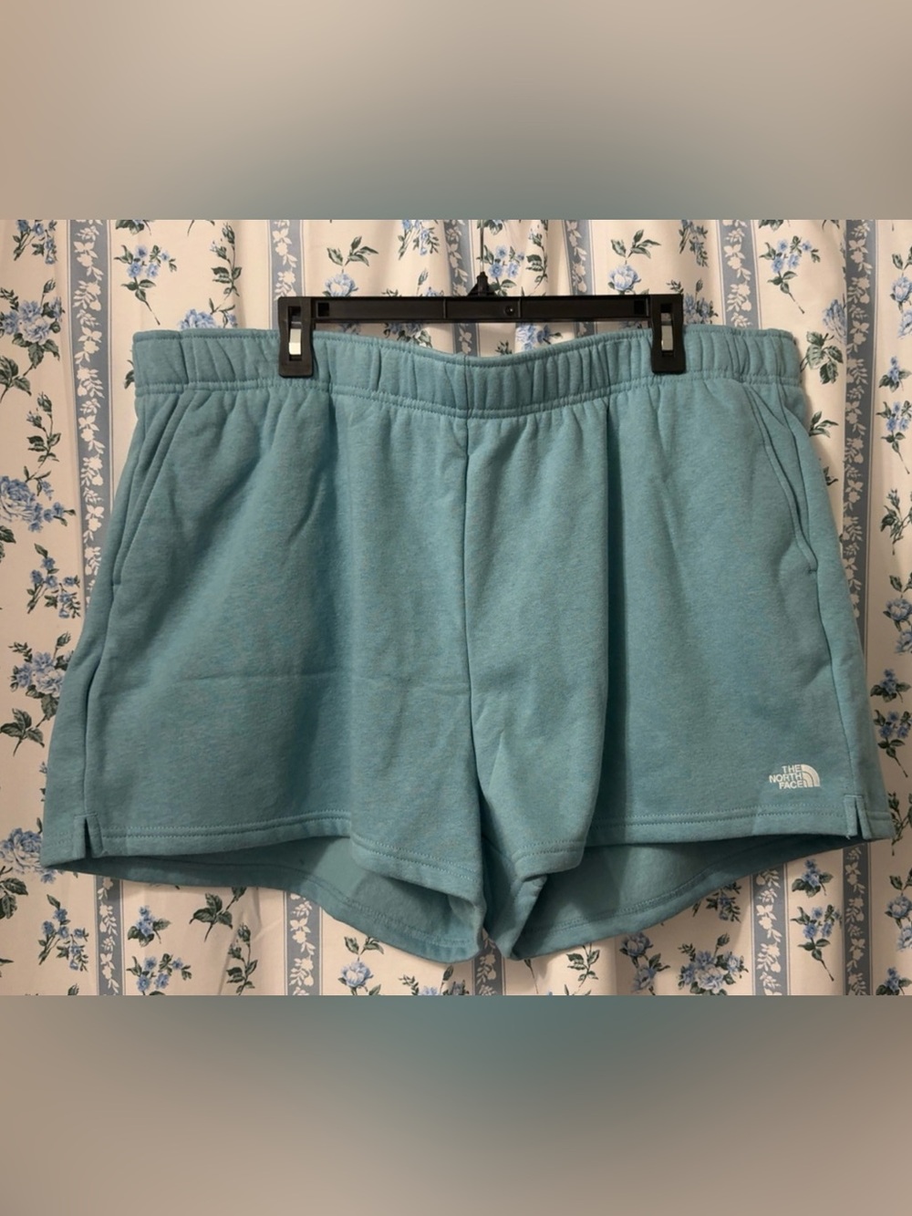 The North Face Women’s Plus 3X Half Dome Fleece Shorts NWT